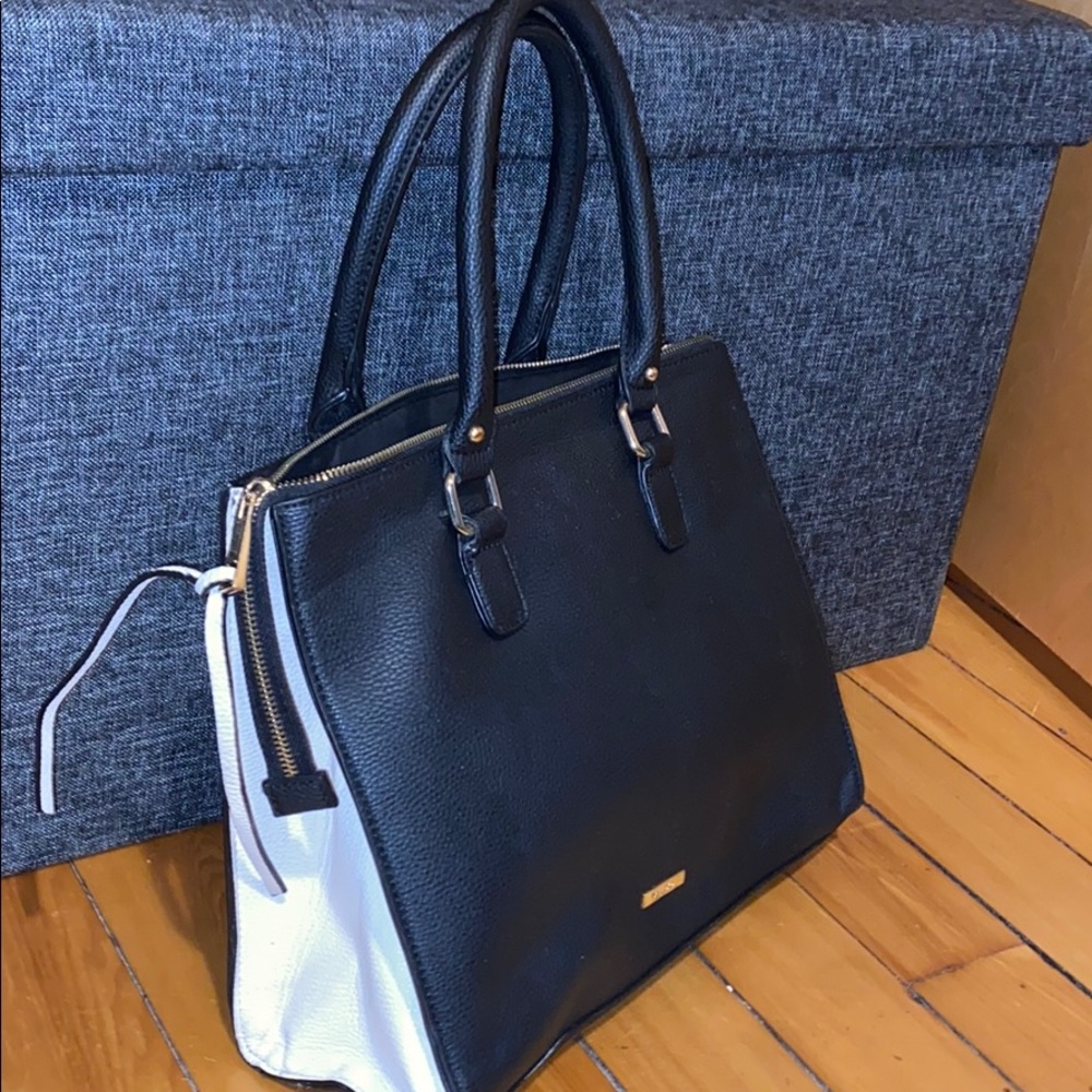 Black & White Aldo purse⚫️⚪️